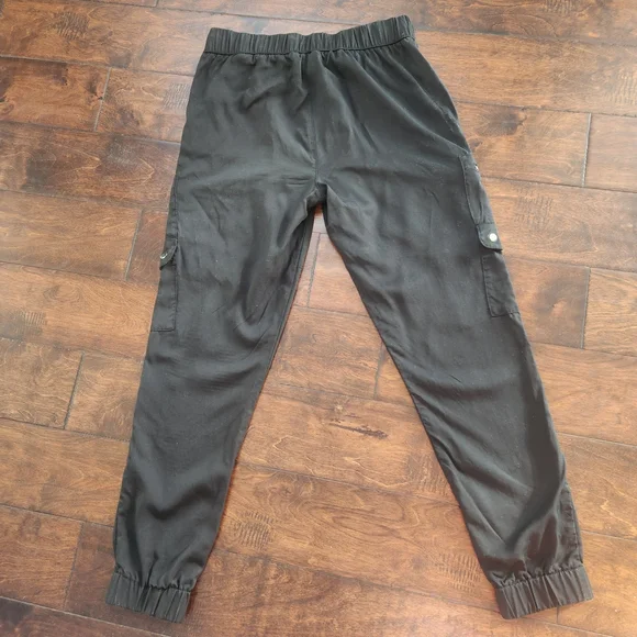 Banana Republic TENCEL'" Cargo Joggers XS Casual Sporty Athleisure Tomboy - Picture 2 of 7